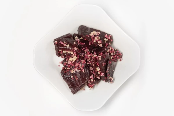 Салат свекла печеная с киноа 