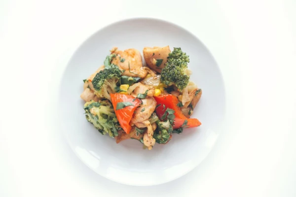 Сотэ из курицы с овощами