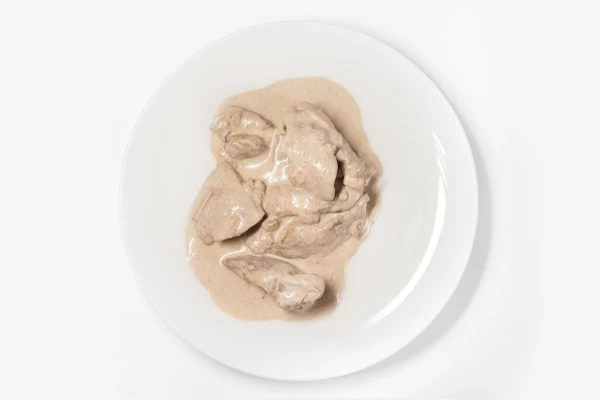 Печень куриная в сметанном соусе 