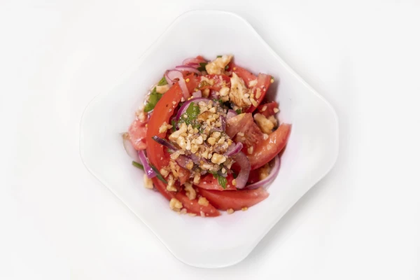 Салат из помидор