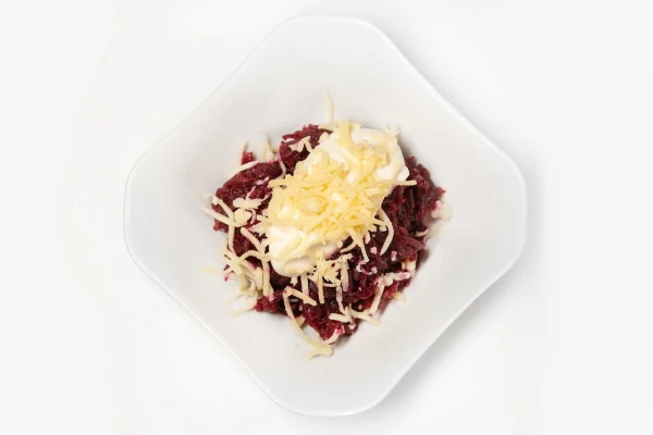 Салат свекла с сыром