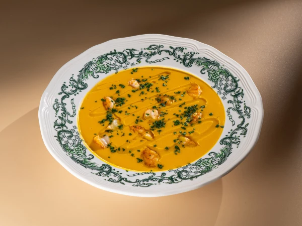 Чечевичный суп с креветками