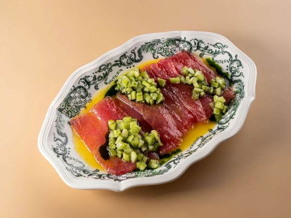 Севиче из тунца с цитрусовой заправкой