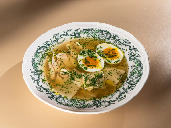 Куриный бульон с мальтальяти