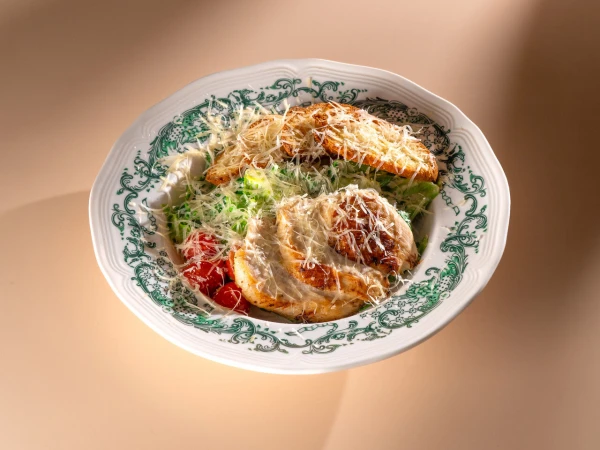 Цезарь с курицей