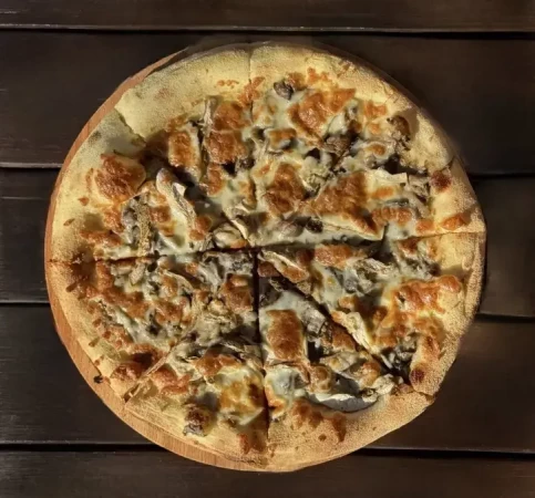 Пицца грибная