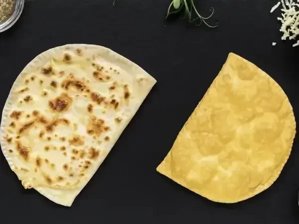 Мини-чебурек с моцареллой