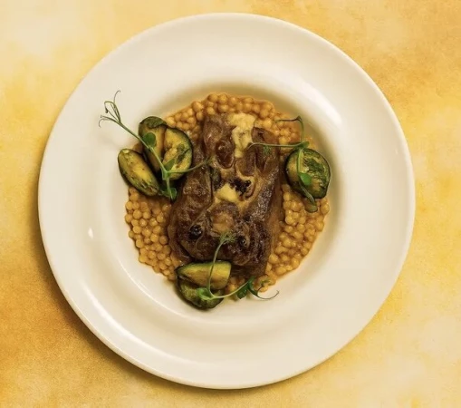 Томлёная шея ягненка 