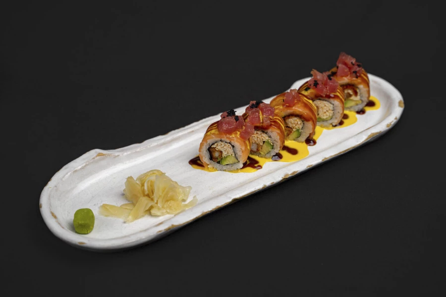 Ролл тартар тунец