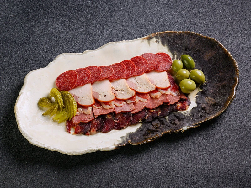 Мясная тарелка 