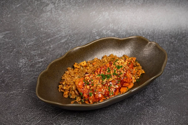 Хрустящий цыпленок с жаренным рисом 