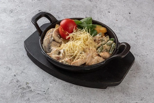 Курочка в сливках с картофелем