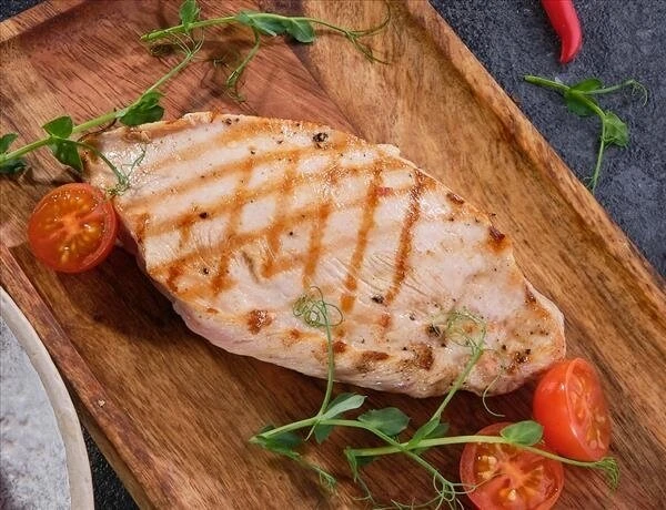 Филе индейки на гриле с овощами