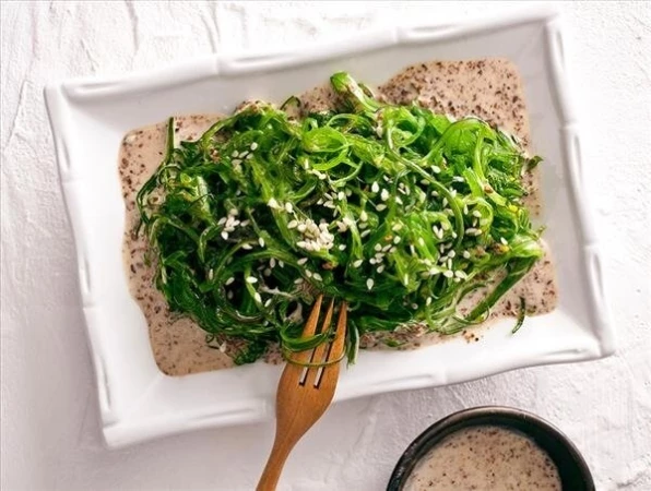 салат ХИЯШИ ВАКАМЭ