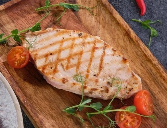 Филе индейки на гриле с овощами