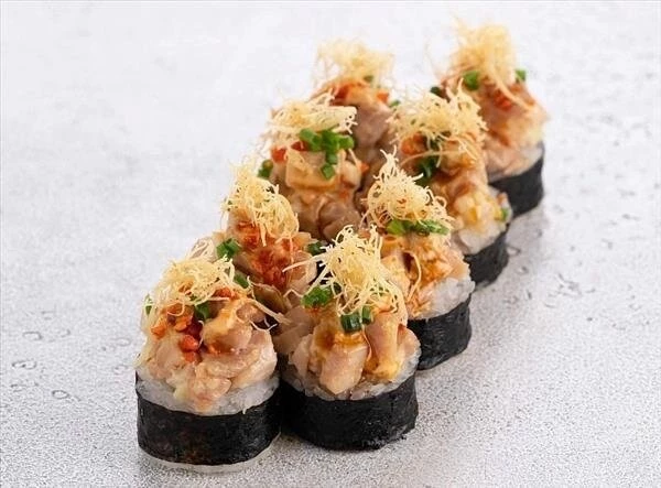 ролл Запеченный с Цыпленком