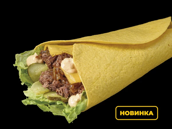 Ролл с рваной телятиной, грибами и карамелизированным луком