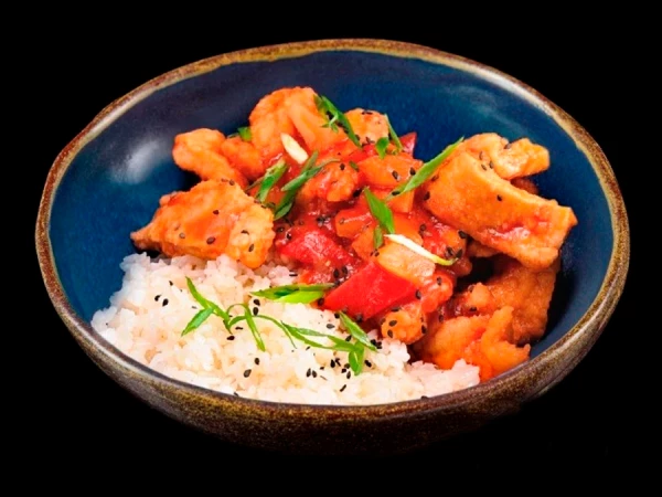 Рис с курицей в кисло-сладком соусе