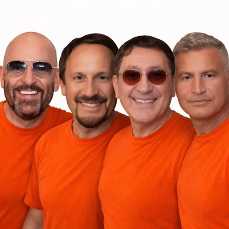 Ваш заказ курьер привезет в маске звезды