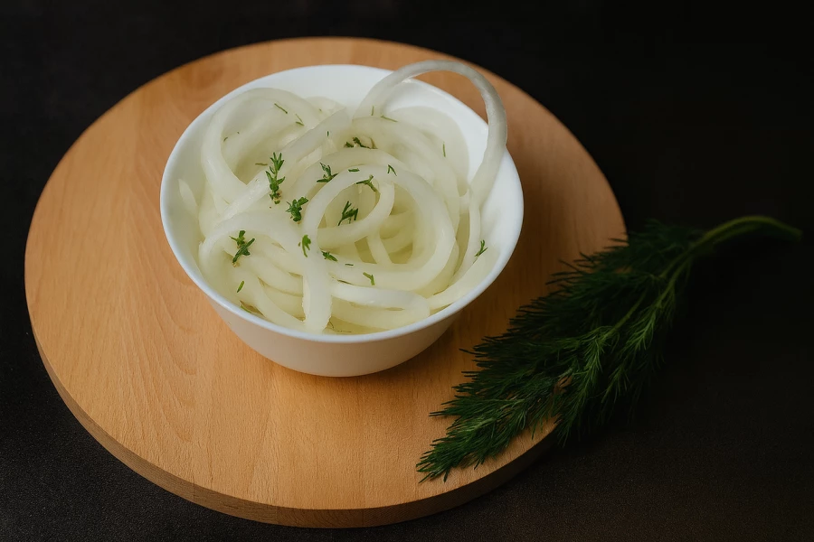 Лук маринованный