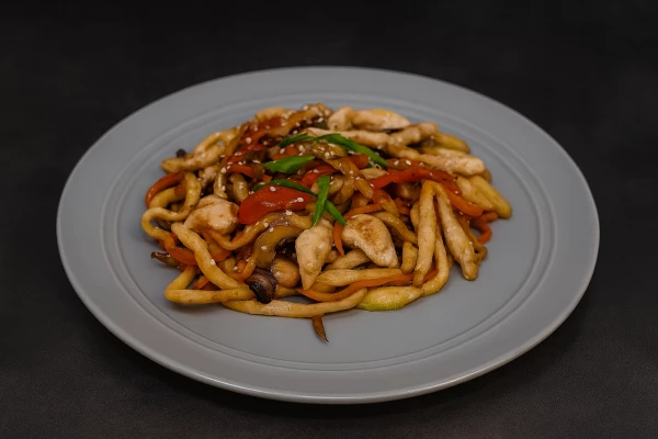 Удон с курицей