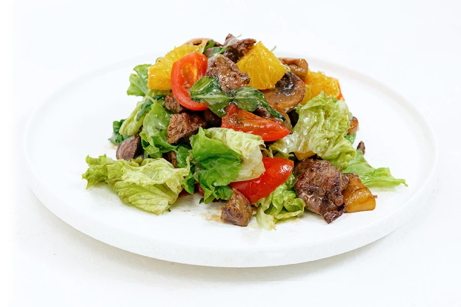 Салат Акари с куриной печенью и шампиньонами