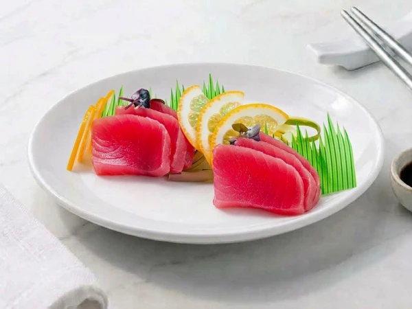 Сашими Тунец