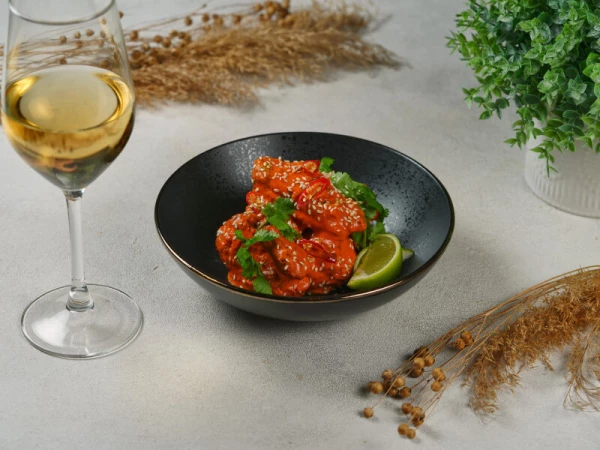 Крылья Том ям