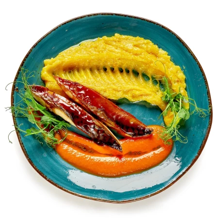 Скумбрия терияки с желтым пюре 