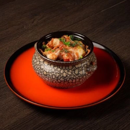 Жаркое с двумя видами мяса и грибами 