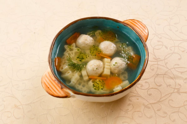Суп с куриными фрикадельками 