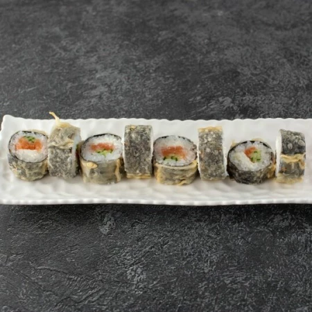 Темпура ролл с лососем