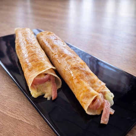 Блины с ветчиной и сыром