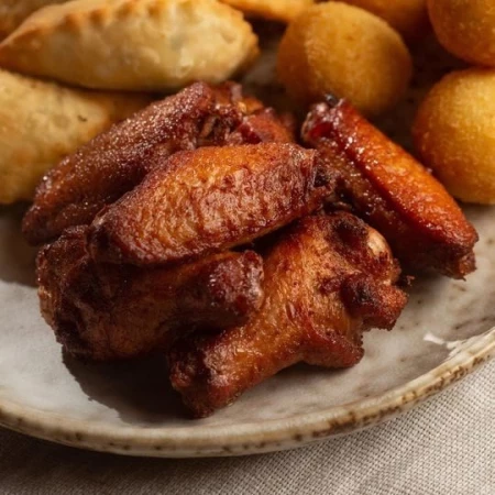 Куриные крылья в жгучем соусе