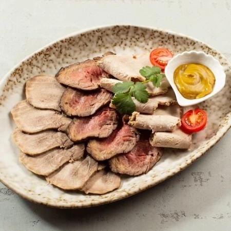 Мясные деликатесы