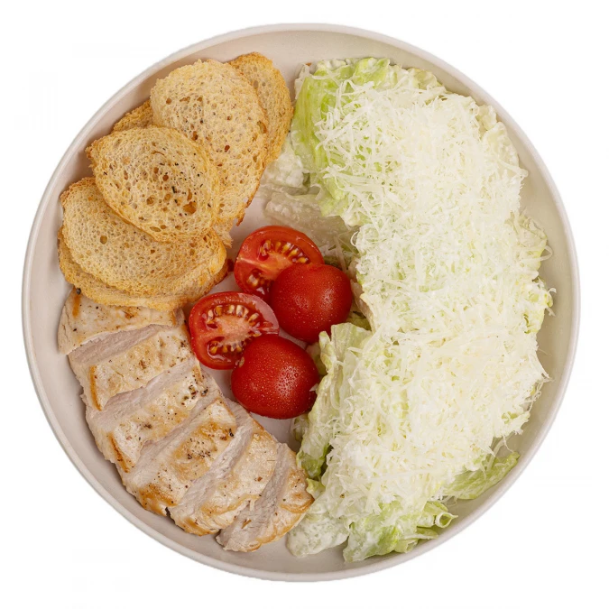 Салат Цезарь с курицей