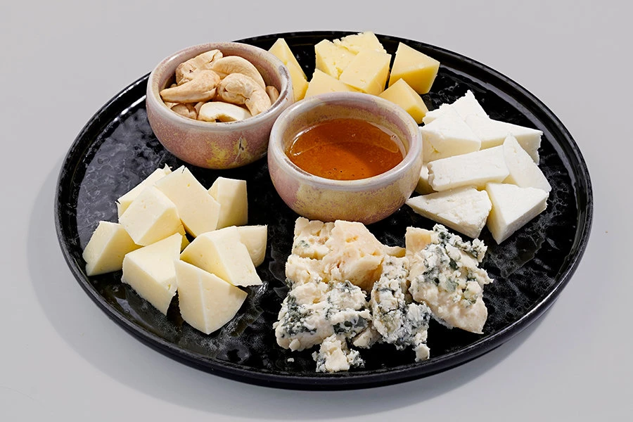 Сырная тарелка
