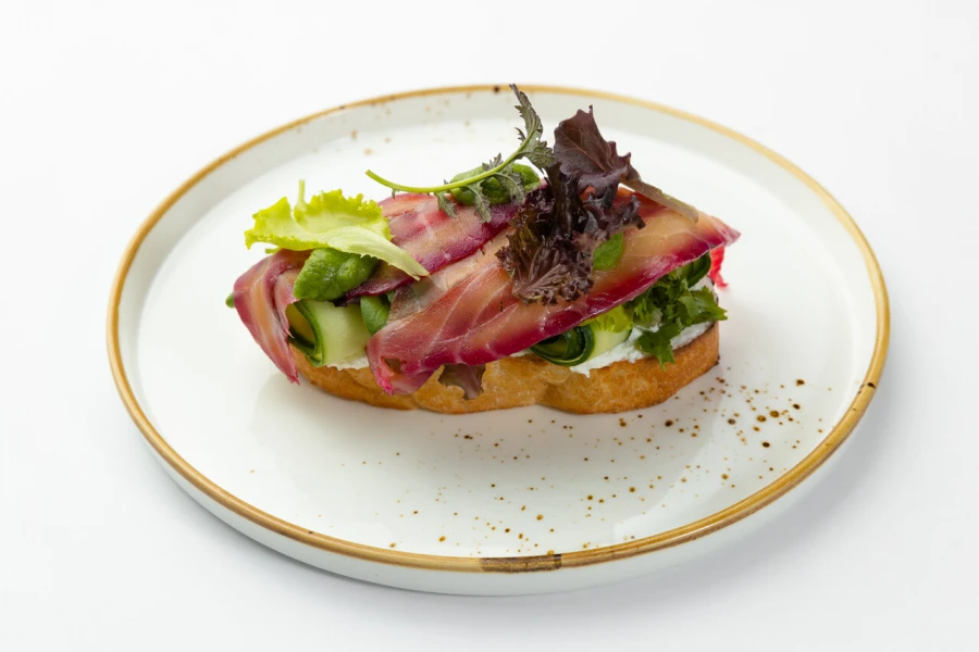 Брускетта гравлакс