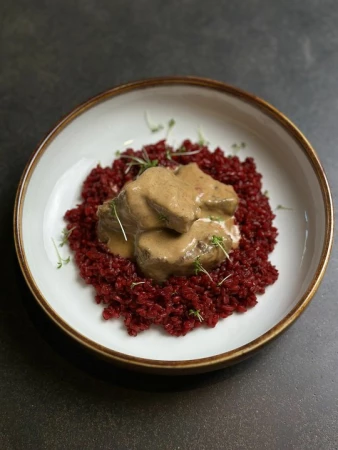 Телячьи щечки с булгуром