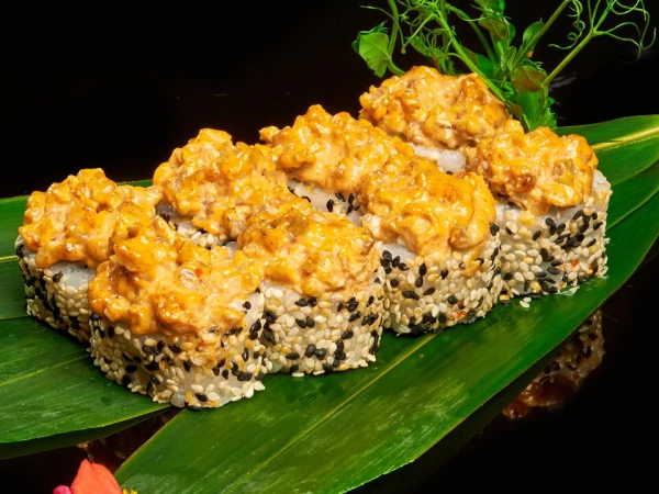 Ролл тартар с угрем 275