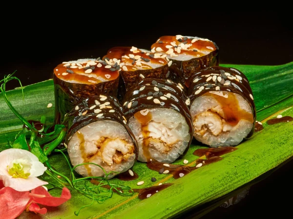 Маки с угрем 120