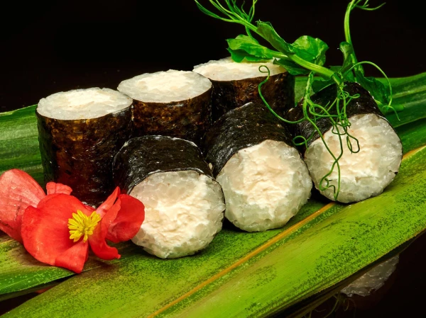 Маки со сливочным сыром 100