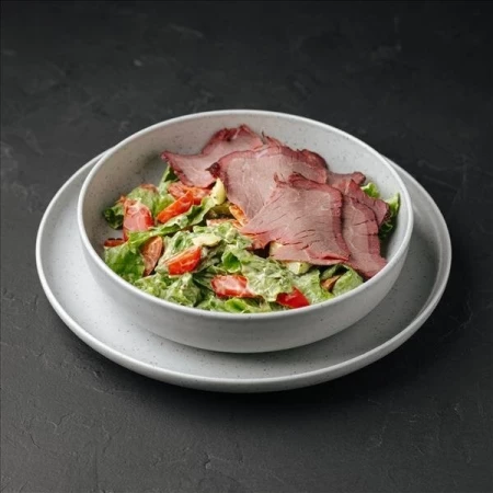 Салат-гриль с ростбифом