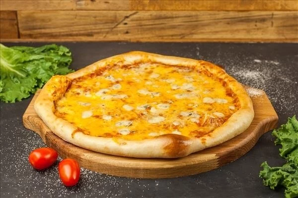 4 сыра на томатном соусе