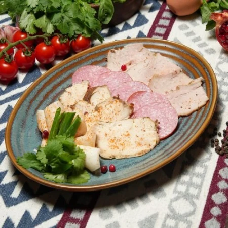 Мясная тарелка по-Грузински 