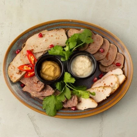 Мясная тарелка по-Грузински