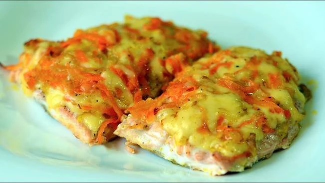 Горбуша запеченная с овощами