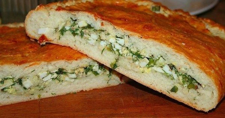 Пирог с рисом и яйцом
