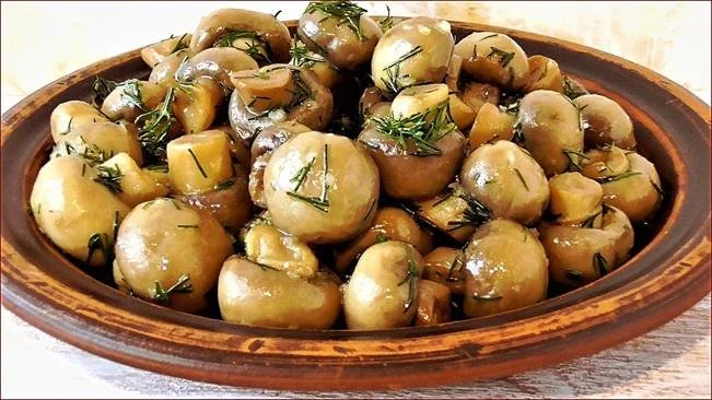 Грибы шампиньоны маринованные