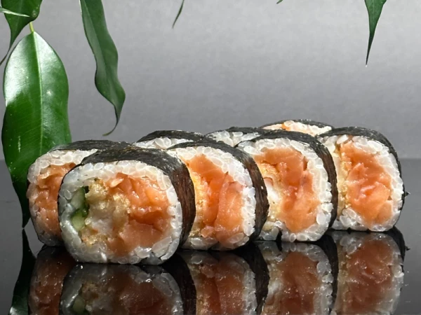 Роллбап с креветкой темпура и лососем
